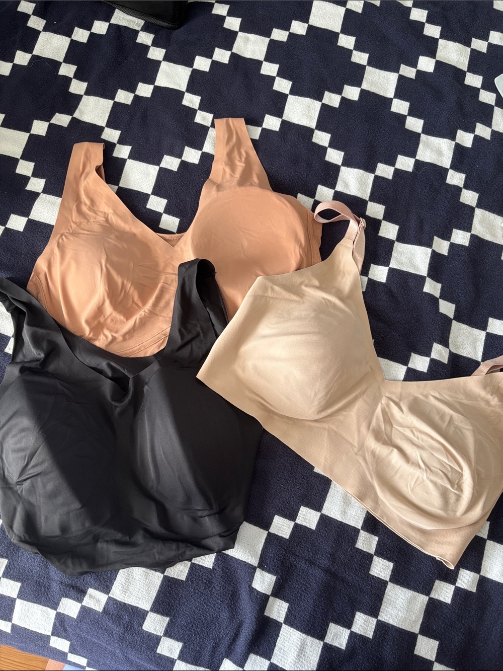 True & Co. Wireless Seamless Bra Trio - Black, Peach & Nude